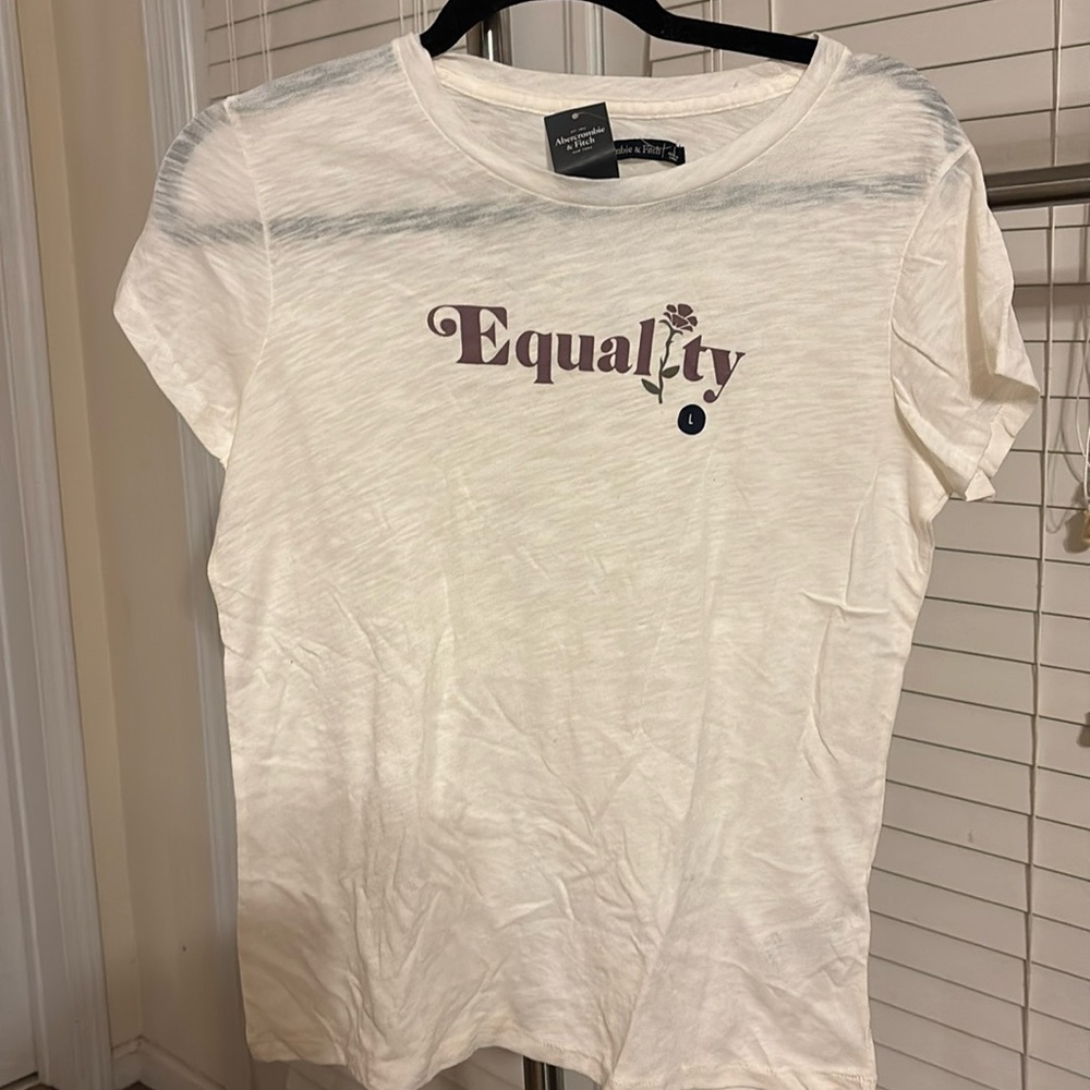 Women’s tshirt